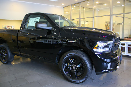 Used Car Dealer «Shaver Chrysler Dodge Jeep RAM & FIAT», reviews and photos, 3888 Thousand Oaks Blvd, Thousand Oaks, CA 91362, USA