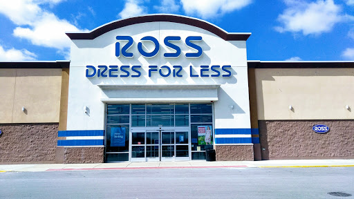 Clothing Store «Ross Dress for Less», reviews and photos, 257 N Weber Rd, Bolingbrook, IL 60490, USA