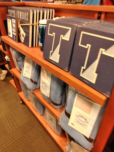 Book Store «Tufts University Bookstore», reviews and photos, 46 Professors Row, Medford, MA 02155, USA
