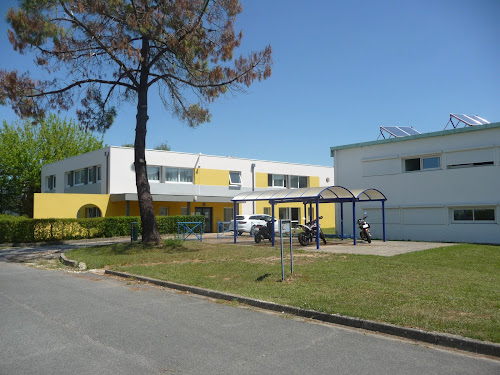 Centre de formation d'apprentis Centre de Formation des Apprentis de Saint-Germain-de-Lusignan Saint-Germain-de-Lusignan