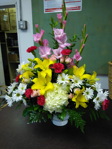 Florist «Brighton Florist», reviews and photos, 2220 E Bridge St, Brighton, CO 80601, USA