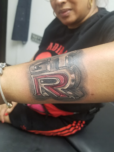 Tattoo Shop «Bison Tattoos & Piercings», reviews and photos, 16940 S Dixie Hwy, Palmetto Bay, FL 33157, USA