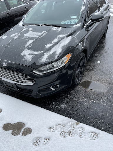 Used Car Dealer «DriveTime Used Cars», reviews and photos, 6110 N Oak Trafficway, Gladstone, MO 64118, USA