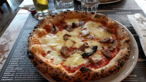 Atipico Lissone | Ristorante Pizzeria e Hamburger in Lissone, Provincia di Monza e della Brianza