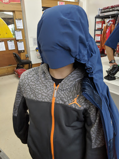 Discount Store «Ocean State Job Lot», reviews and photos, 133 River Rd, Canton, CT 06019, USA