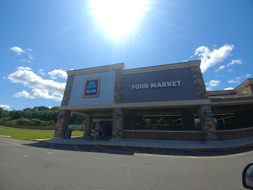 Supermarket «ALDI», reviews and photos, 1863 Silas Deane Hwy, Rocky Hill, CT 06067, USA