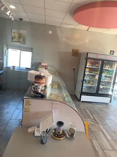Donut Shop «Nuvo Donuts», reviews and photos, 103 Township Dr, Hendersonville, TN 37075, USA