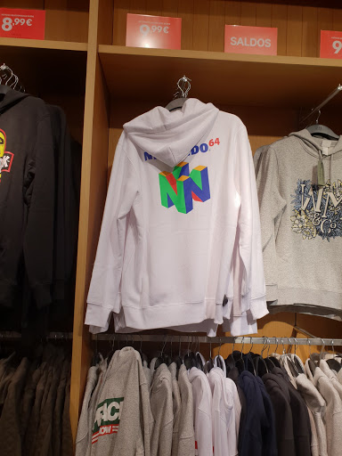 Stores to buy men's sweatshirts Oporto