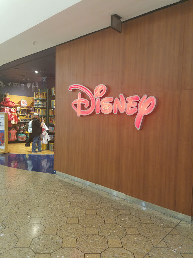 Toy Store «Disney Store», reviews and photos, 500 W Farms Mall, Farmington, CT 06032, USA