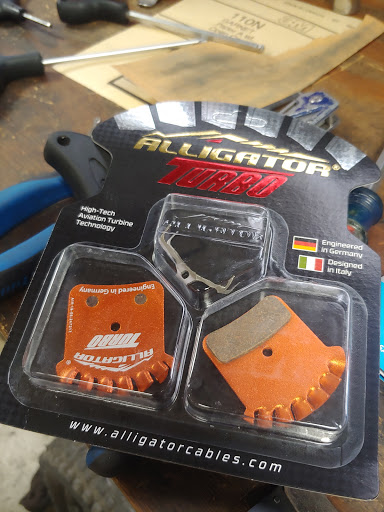 Bicycle Store «Competitive Edge Cyclery», reviews and photos, 1869 W Foothill Blvd, Upland, CA 91786, USA