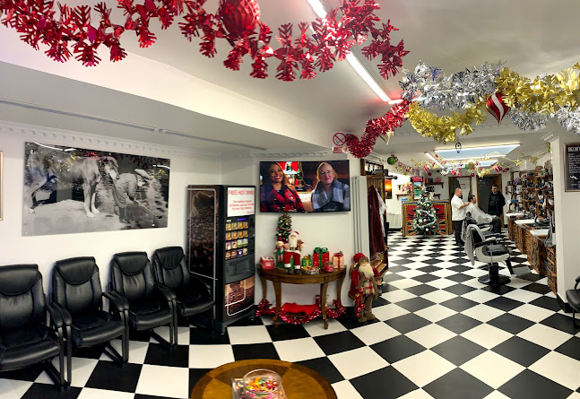 Reviews of Mecini's Barber Shop in Northampton - Barber shop