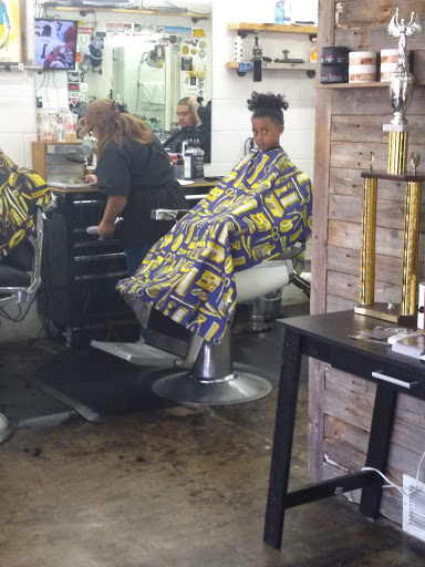 Barber Shop «Scissor Hands Barbershop», reviews and photos, 2420 W Clarendon Dr, Dallas, TX 75211, USA