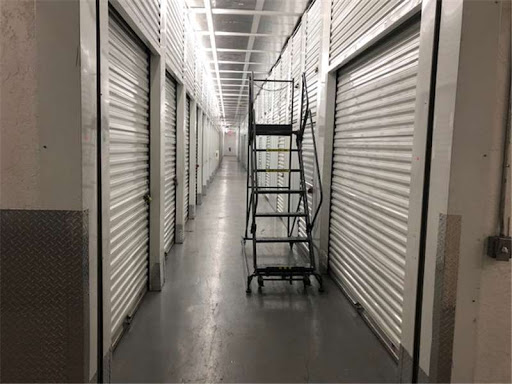 Self-Storage Facility «Storage Post Self Storage Lauderdale Manors», reviews and photos, 2290 NW 19th St, Fort Lauderdale, FL 33311, USA