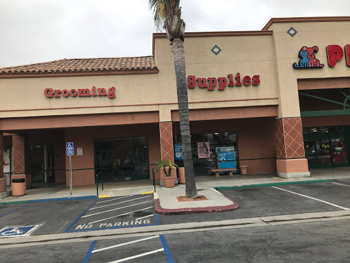 Pet Supply Store «Petco Animal Supplies», reviews and photos, 1050 W Covina Pkwy, West Covina, CA 91790, USA