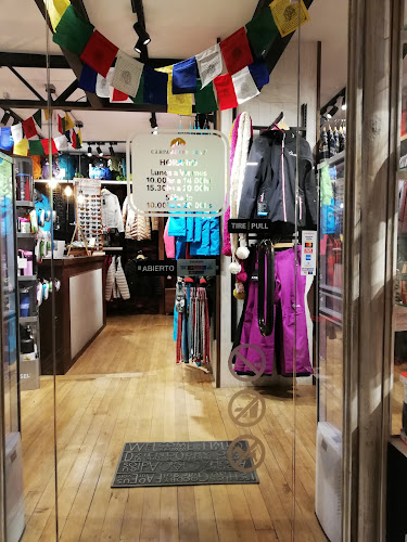 Opiniones de Campamento Base en Puerto Varas - Tienda de ropa