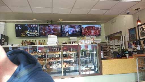 Donut Shop «Happy Donuts», reviews and photos, 305 2nd St NE, Puyallup, WA 98372, USA