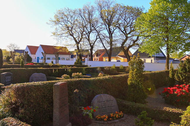 Skovlund Kirke - Varde