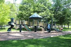 Chamberlain Park image