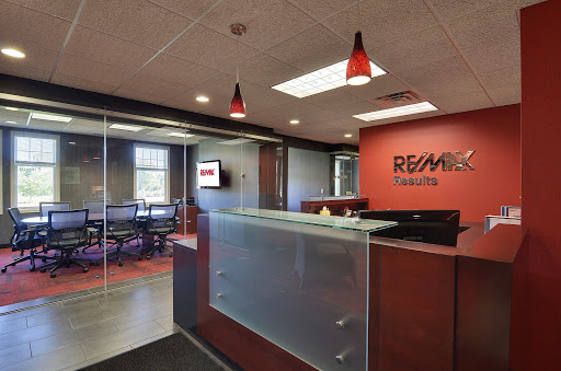 Real Estate Agency «RE/MAX Results», reviews and photos, 480 County Hwy 96 #200, Shoreview, MN 55126, USA