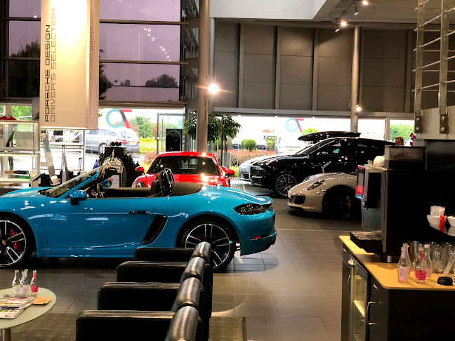 Porsche Centre Leicester Open Times