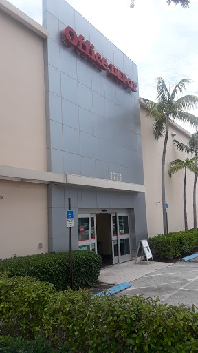 Office Supply Store «Office Depot», reviews and photos, 1771 West Ave, Miami Beach, FL 33139, USA