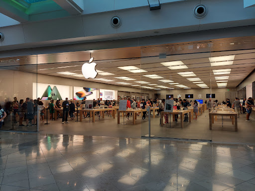 Computer Store «Apple Millenia», reviews and photos, 4200 Conroy Rd, Orlando, FL 32839, USA