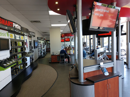 Cell Phone Store «Verizon Authorized Retailer – Cellular Sales», reviews and photos, 266 W Main St, Malone, NY 12953, USA