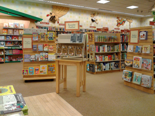 Book Store «Barnes & Noble», reviews and photos, 3235 Washtenaw Ave, Ann Arbor, MI 48104, USA