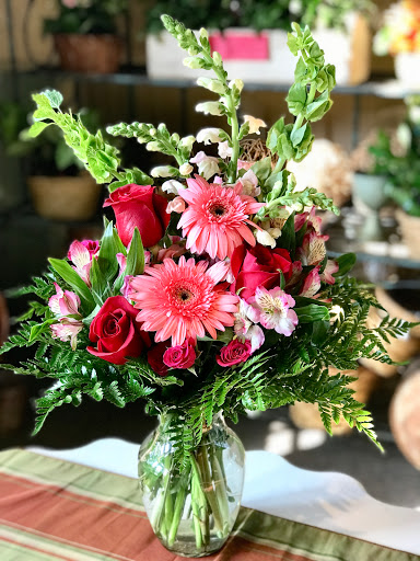 Florist «PEARTREE OF POWDER SPRINGS / Home.Florist.Gifts», reviews and photos, 4440 Marietta St, Powder Springs, GA 30127, USA