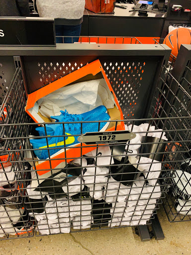 Sportswear Store «Nike Factory Store», reviews and photos, 300 Artisan Way, Somerville, MA 02145, USA