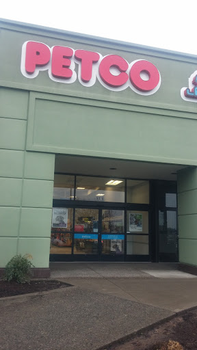 Pet Supply Store «Petco Animal Supplies», reviews and photos, 9078 SE Sunnyside Rd, Clackamas, OR 97015, USA