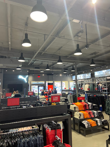 Shoe Store «PUMA», reviews and photos, 131-C Nut Tree Rd, Vacaville, CA 95687, USA