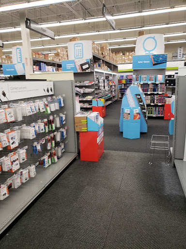 Office Supply Store «Staples», reviews and photos, 1075 N Main St, Warrington, PA 18976, USA