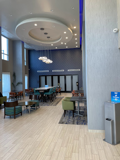 Hampton Inn & Suites Gilroy image