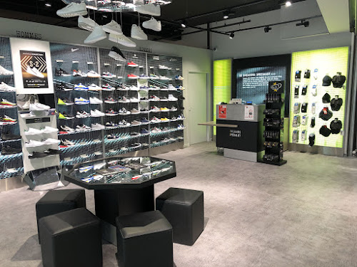 Magasin de chaussures S2 Sneakers Specialist Doubs