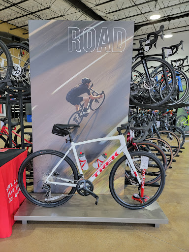 Bicycle Store «Bike Barn - Westchase», reviews and photos, 11105 Westheimer Rd, Houston, TX 77042, USA