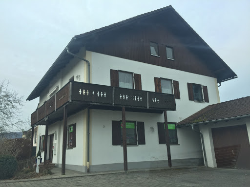 Tierärzte Oberland, Dr.med.vet. Evelin C. Lindner unter Peißenberg, 