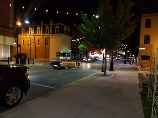 Movie Theater «Lincoln Theatre», reviews and photos, 103 E Main St, Belleville, IL 62220, USA