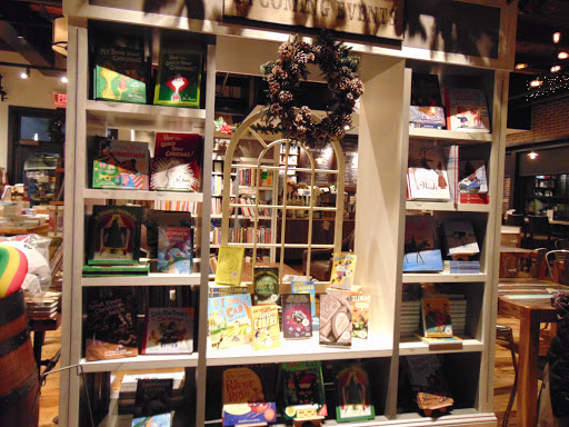 Book Store «An Unlikely Story», reviews and photos, 111 South St, Plainville, MA 02762, USA