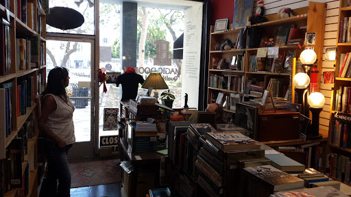 Book Store «Magic Door IV Quality Used Books», reviews and photos, 155 W 2nd St, Pomona, CA 91766, USA