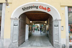 Shopping Club La Perla Busto Arsizio image