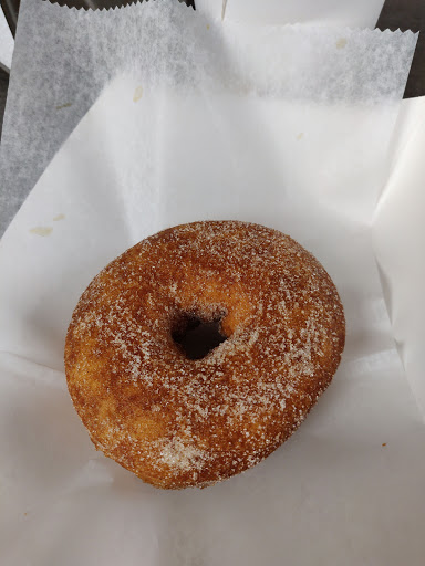 Donut Shop «Top That! Donuts», reviews and photos, 210 Ocean Ave, Point Pleasant Beach, NJ 08742, USA