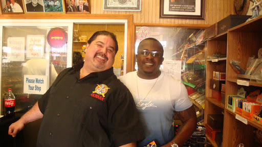 Tobacco Shop «Tobacco Store», reviews and photos, 7020 E Shelby Dr #110, Memphis, TN 38125, USA