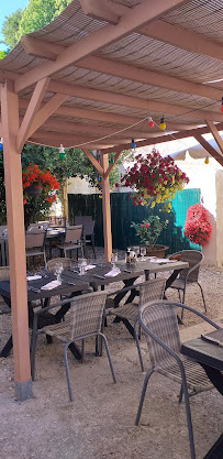 Atmosphère du Restaurant L'Escale des Collines à Moras-en-Valloire - n°1