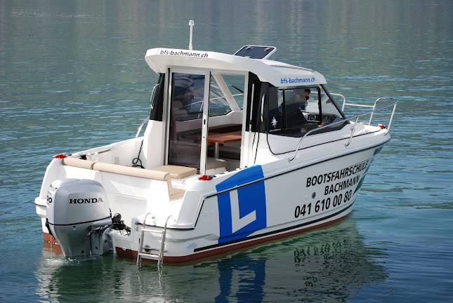 Bootsfahrschule Bachmann - Bootsfahrschule Vierwaldstättersee - Segelschule Bachmann