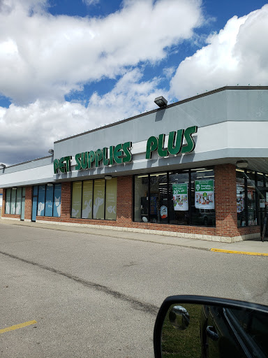 Pet Supply Store «Pet Supplies Plus», reviews and photos, 5348 Dixie Hwy, Waterford Twp, MI 48329, USA