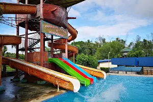 Woodside Farm & Waterparks image