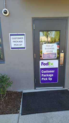 Mailing Service «FedEx Ground», reviews and photos, 3015 78th Ave E, Fife, WA 98424, USA