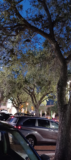 Liquor Store «Publix Liquors at Brickell Village», reviews and photos, 118 SW 13th St, Miami, FL 33130, USA