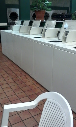 Laundromat «The Laundry Co of Carmichael», reviews and photos, 6450 Fair Oaks Blvd, Carmichael, CA 95608, USA